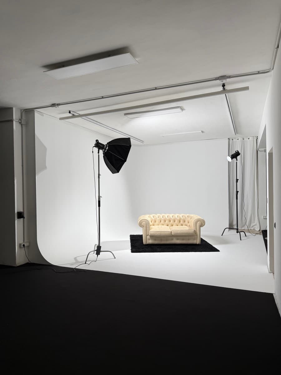 SALA POSA CON LIMBO BIANCO